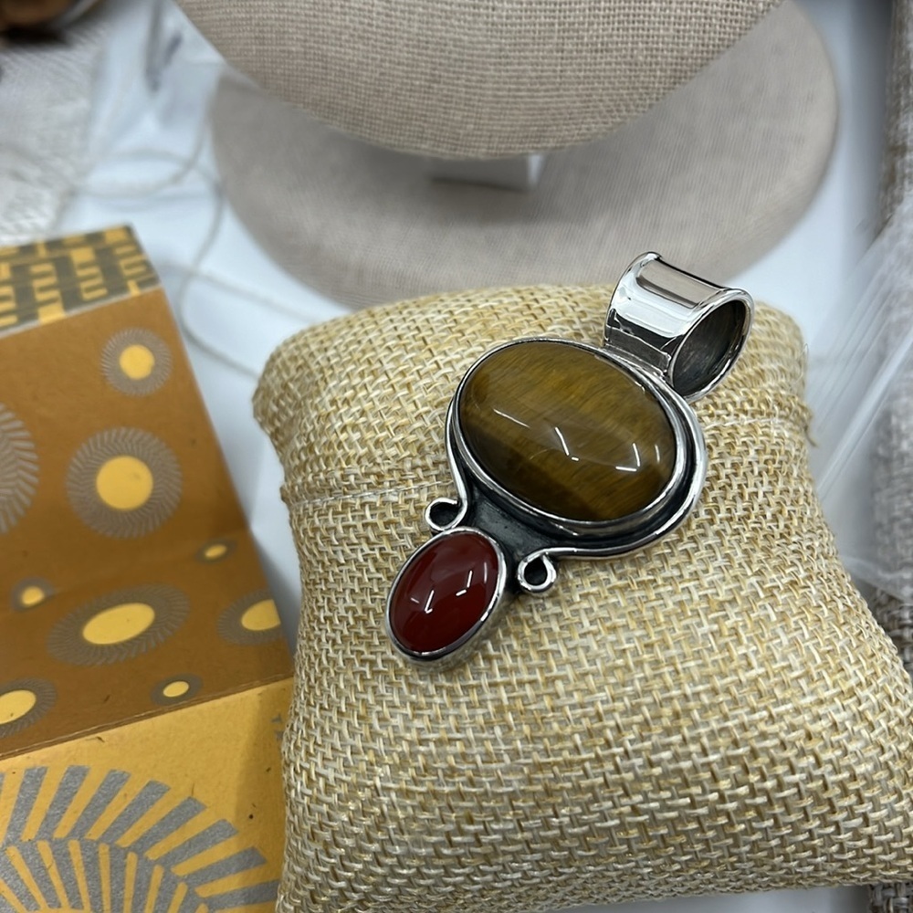 Vintage CII Mexico 925 Sterling Tiger's Eye & Carnelian Pendant Heavy 18.4g - Picture 10 of 16